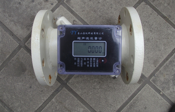 Tipo industrial metro de flujo ultrasónico con agua media, tamaño DN15mm del tubo a DN6000mm